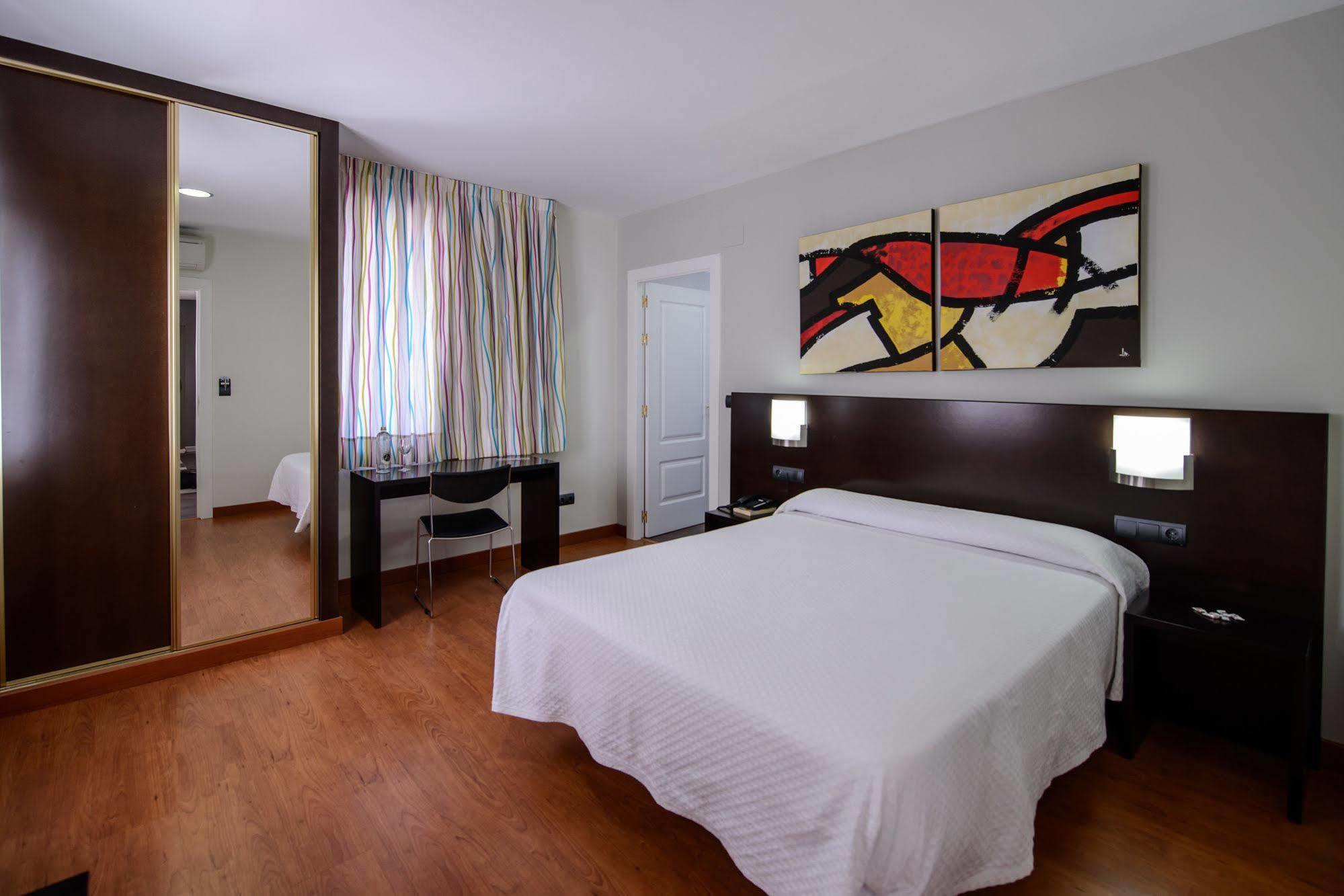 Hotel El Paso Honroso Hospital de Órbigo Kültér fotó