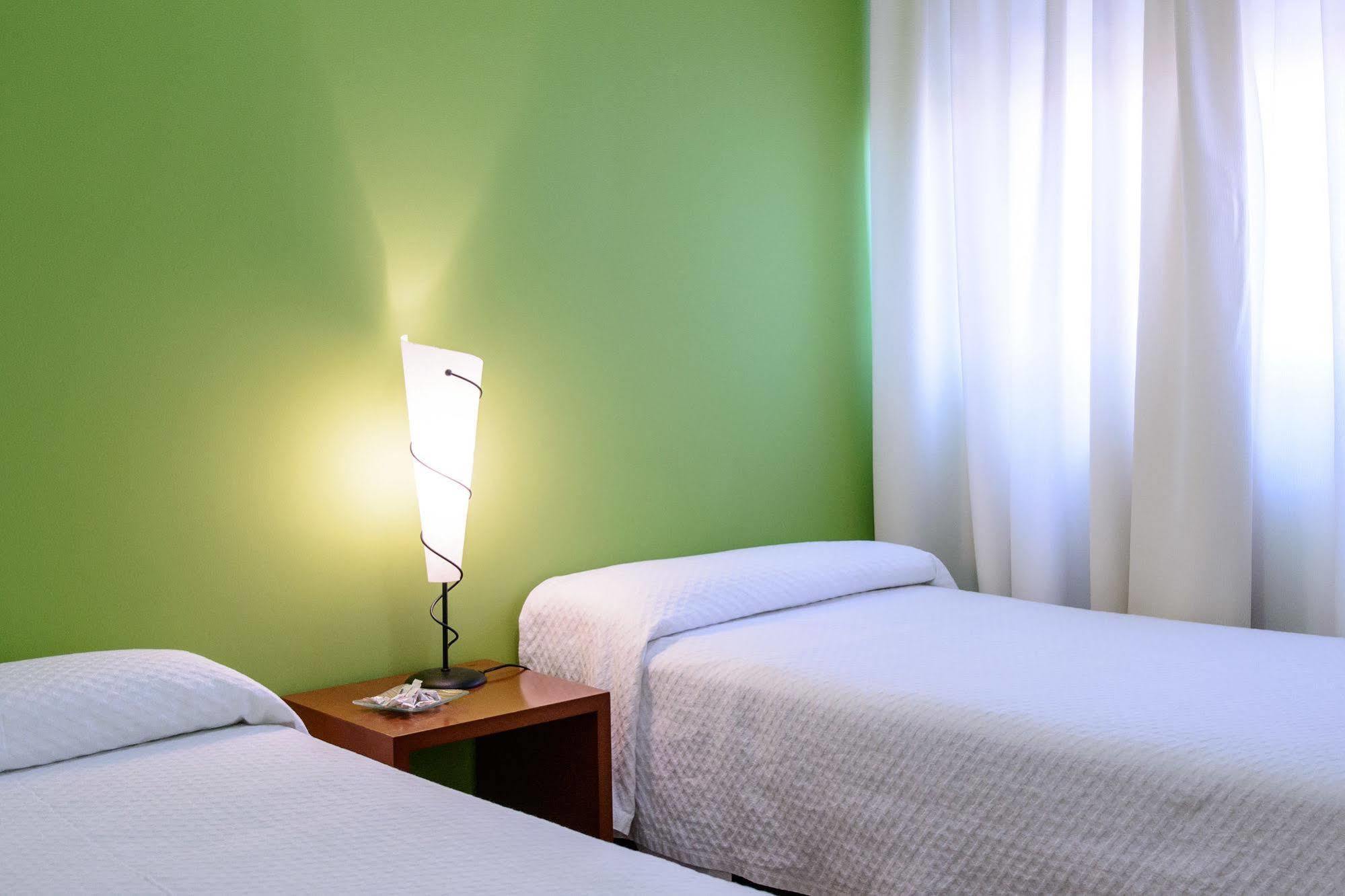 Hotel El Paso Honroso Hospital de Órbigo Kültér fotó
